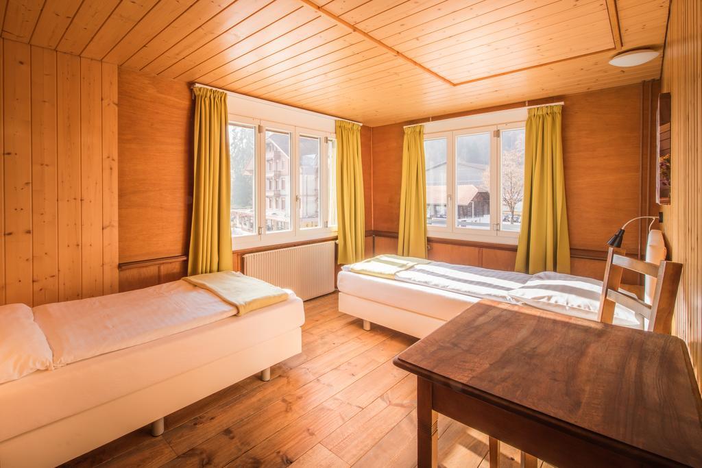Hotel Tell&Apartments Unterseen Exterior foto